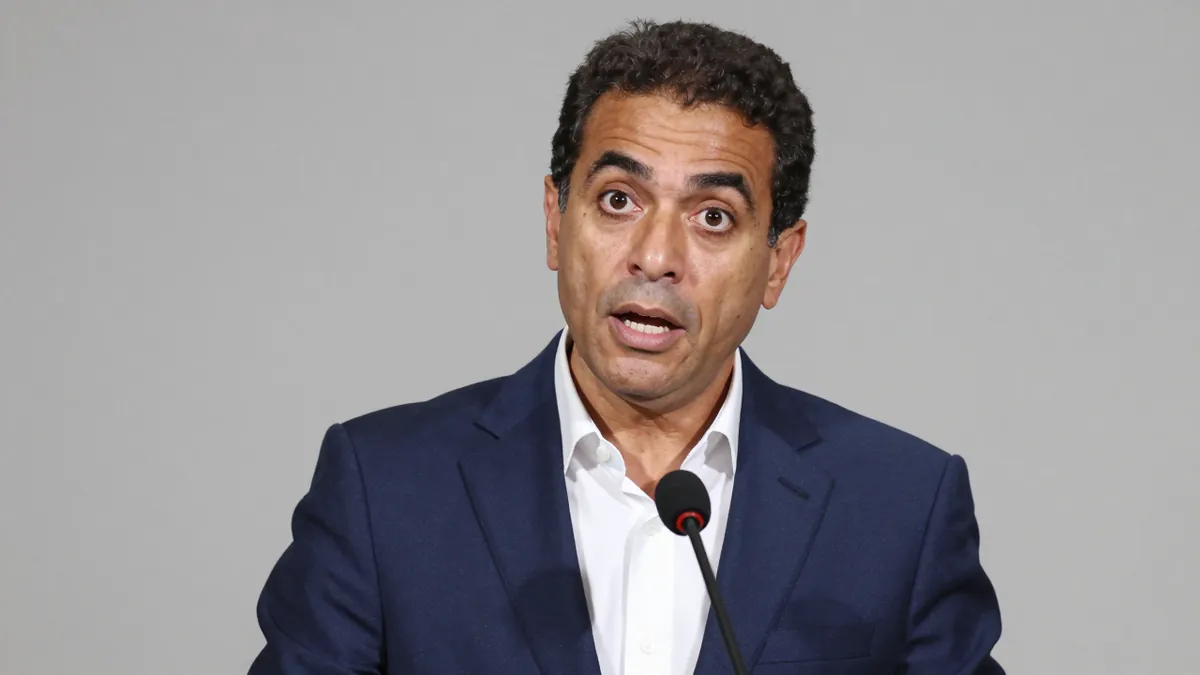 Figo blasts Infantino and demands FIFA president's resignation